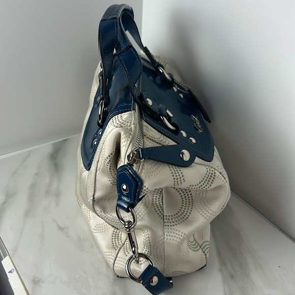 AUTHENTIC COACH Patent and Cloth bag. Missing shoulder strap. 2 stains. NWOT - Picture 4 of 11